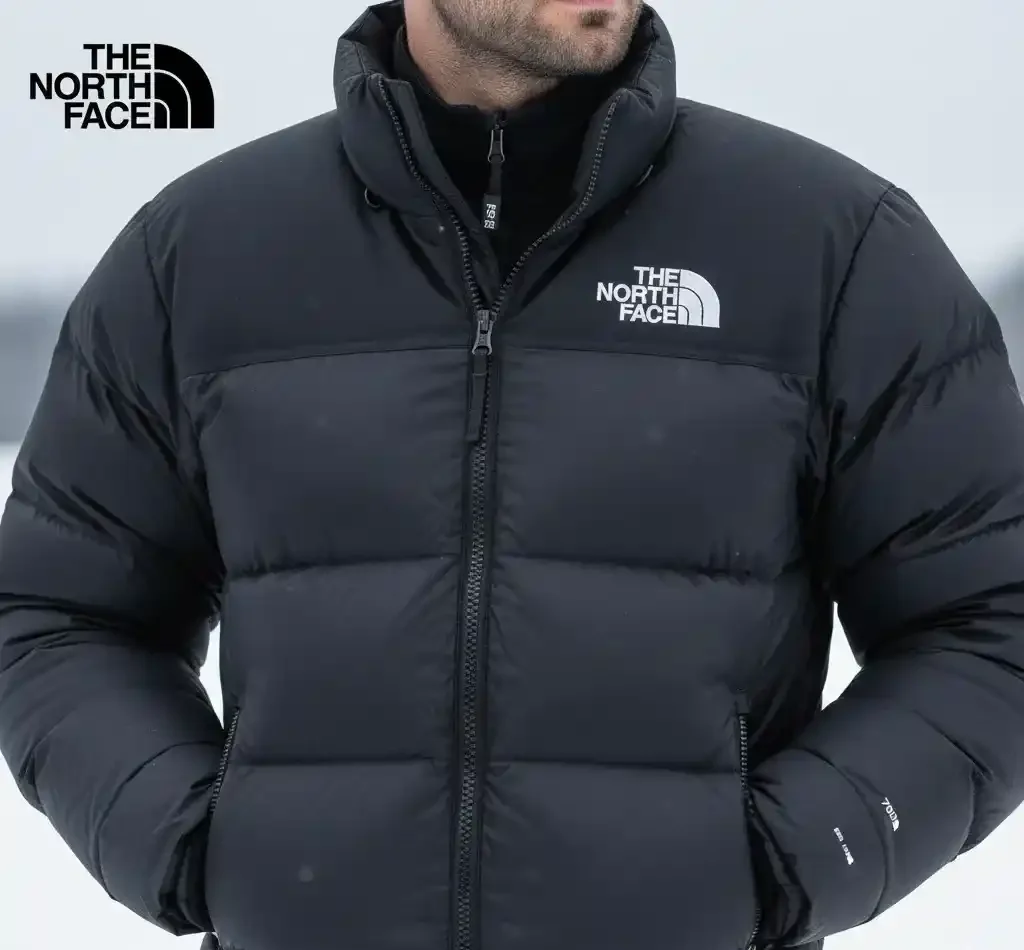 ノースフェイスのダウンジャケットのイメージ画像
