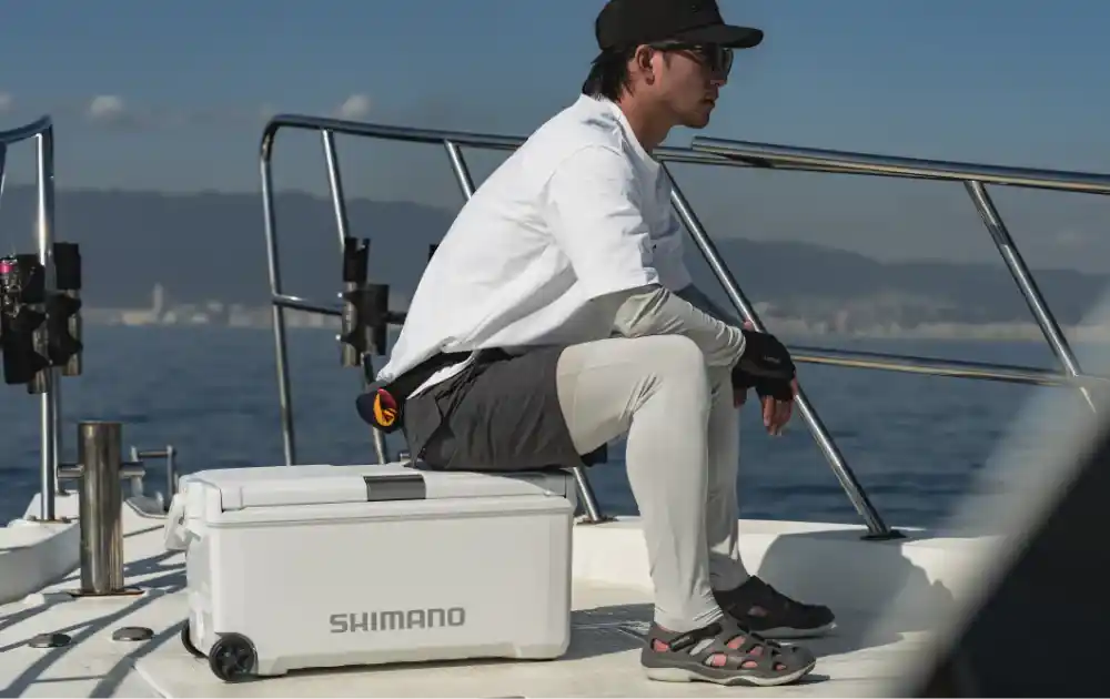 シマノのユニフリーズ30Lに座っているイメージ画像